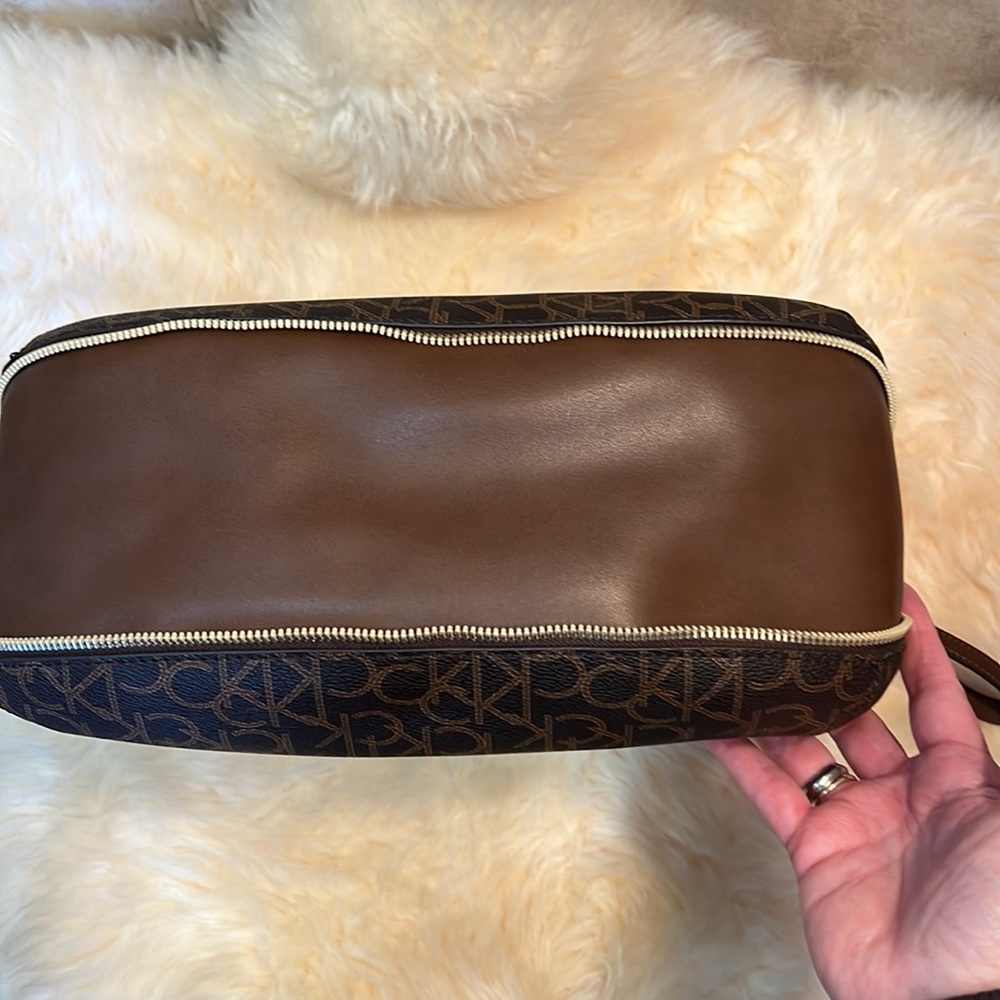 Calvin Klein Shoulder/Crossbody - Picture 5 of 12